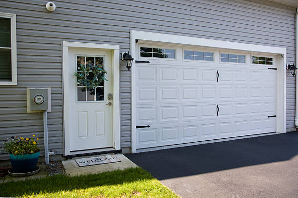 24/7 Emergency Garage Door Roller Replacement experts in Fair Plain, MI